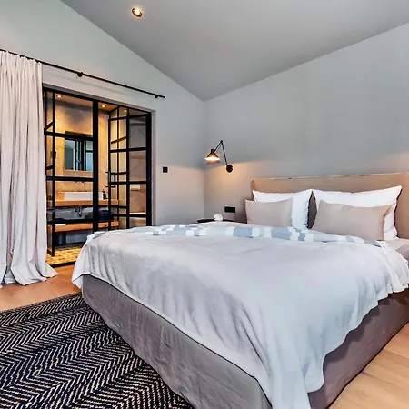 Holiday home 3 Bedroom Amazing In Matuhanci