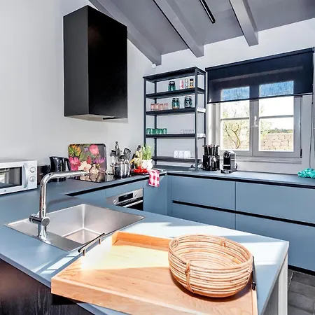 3 Bedroom Amazing In Matuhanci Holiday home