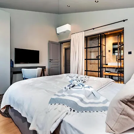 3 Bedroom Amazing In Matuhanci Holiday home Matohanci