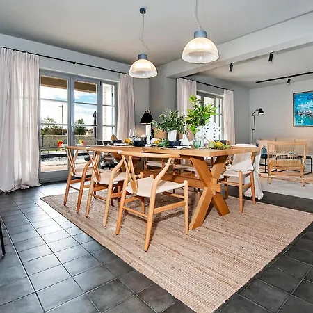 3 Bedroom Amazing In Matuhanci Holiday home *