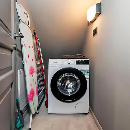 3 Bedroom Amazing In Matuhanci Hébergement de vacances