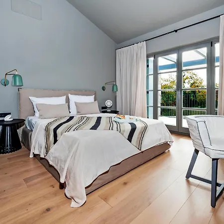 3 Bedroom Amazing In Matuhanci Holiday home *